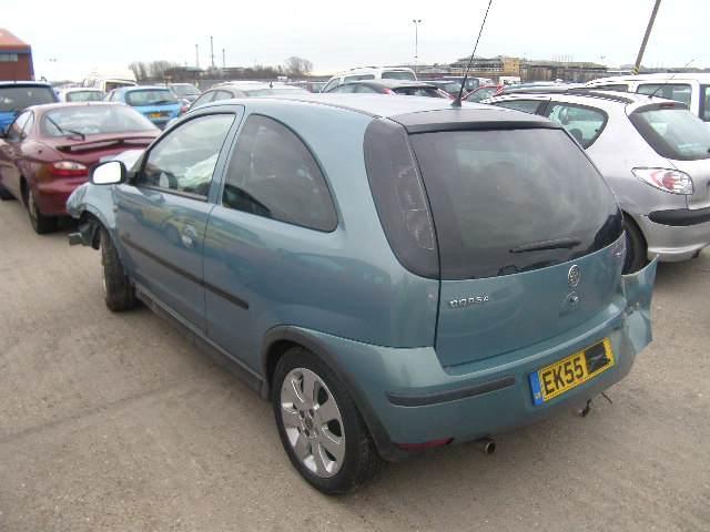Breaking Vauxhall CORSA, CORSA SXI+ Secondhand Parts 