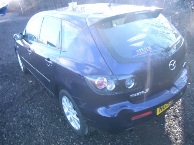 Breaking Mazda 3, 3 TAKARA Secondhand Parts 