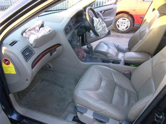 Volvo V70 Dismantlers, V70 T AUTO Car Spares 