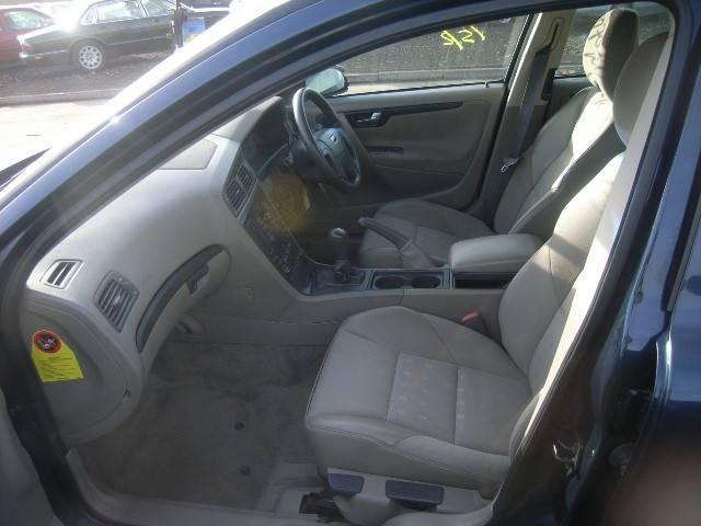 Volvo V70 Dismantlers, V70 TORSLA Car Spares 