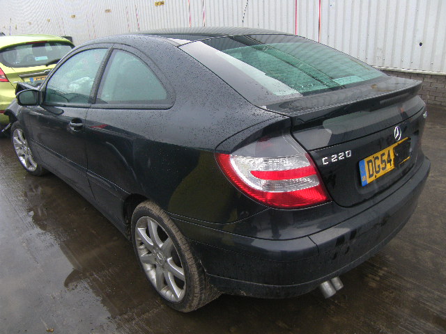 Breaking MERCEDES C220, C220 CDI S Secondhand Parts 