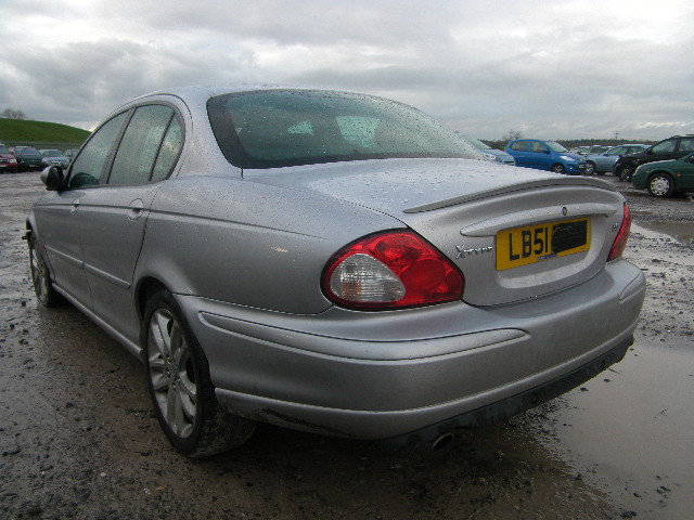 Breaking JAGUAR X-TYPE, X-TYPE V6 Secondhand Parts 