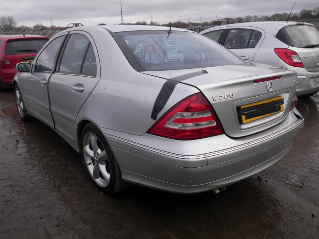 Breaking MERCEDES C200, C200  Secondhand Parts 