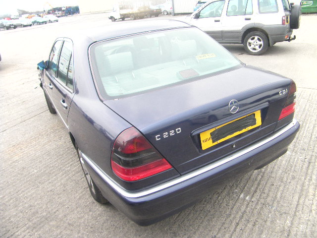 Breaking MERCEDES C220, C220 CDI E Secondhand Parts 