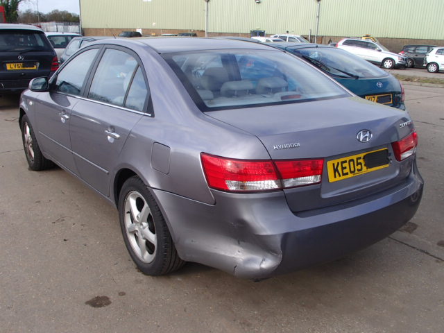 Breaking HYUNDAI SONATA, SONATA CDX Secondhand Parts 