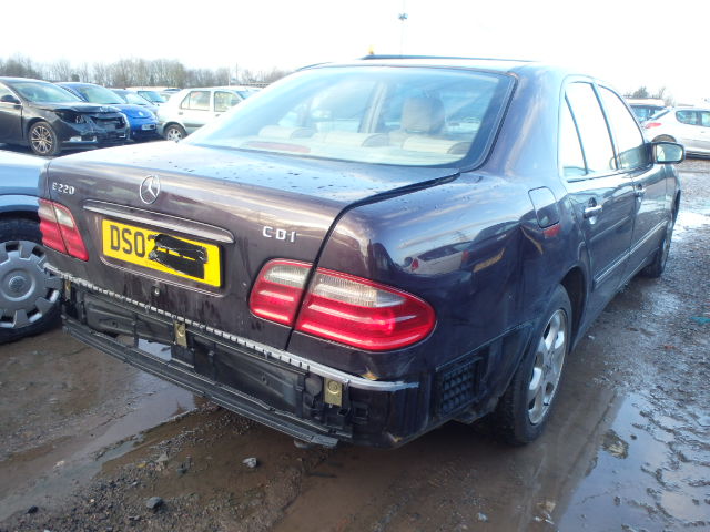 MERCEDES-BENZ E220 Dismantlers, E220 CDI E Used Spares 