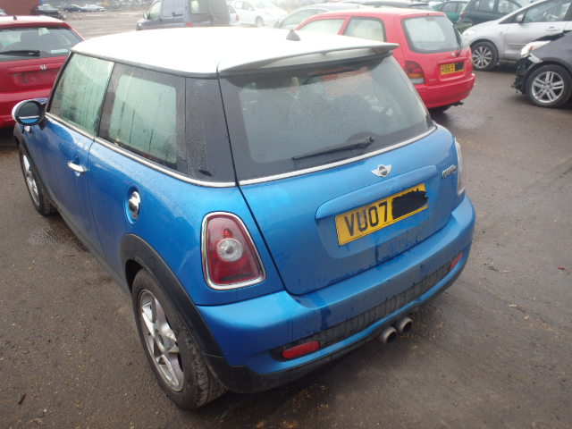 Breaking MINI COOPER, COOPER S Secondhand Parts 