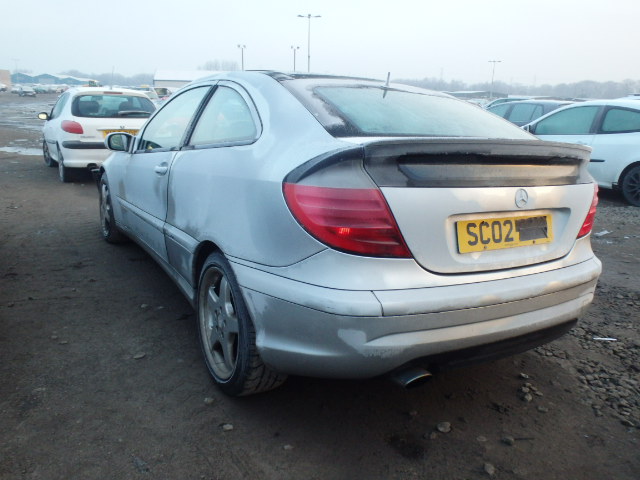 Breaking MERCEDES C200, C200 KOMPRESSOR Secondhand Parts 