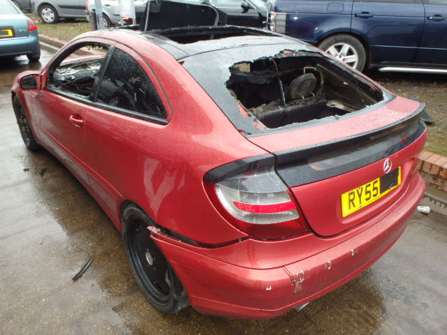 Breaking MERCEDES C180, C180 KOMPR Secondhand Parts 