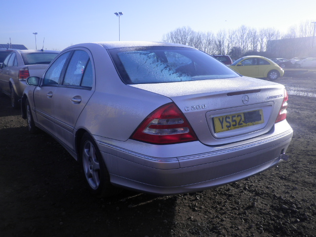 Breaking MERCEDES C200, C200 KOMP. Secondhand Parts 