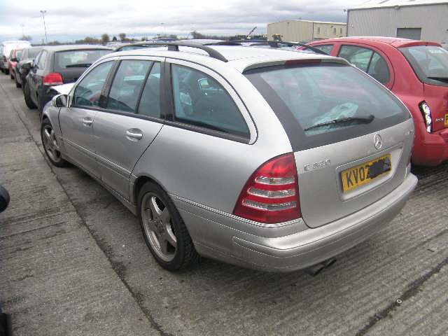 Breaking MERCEDES C CLASS, C CLASS 320 AVANT Secondhand Parts 