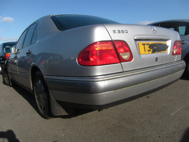 Breaking MERCEDES E280, E280 ELEGA Secondhand Parts 