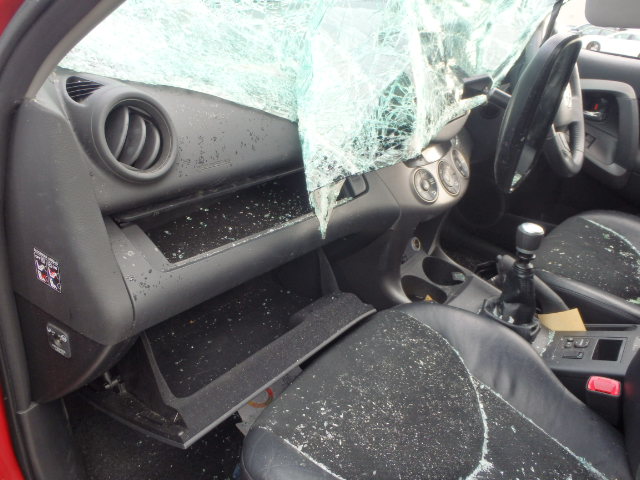 TOYOTA RAV4 Dismantlers, RAV4 XT-R Car Spares 