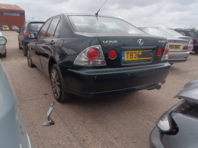 Breaking LEXUS IS200, IS200 SE Secondhand Parts 