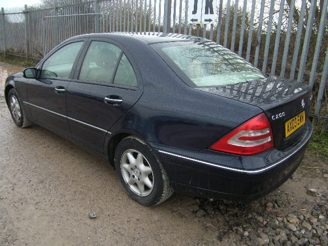 Breaking MERCEDES C200, C200 KOMP. Secondhand Parts 