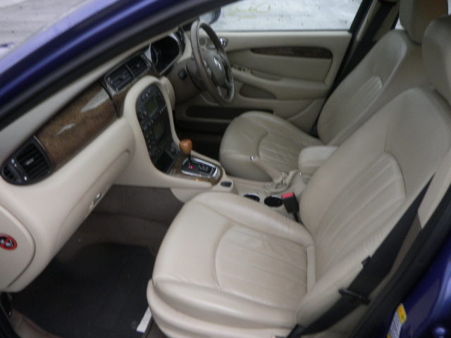 JAGUAR X-TYPE Dismantlers, X-TYPE SE Car Spares 