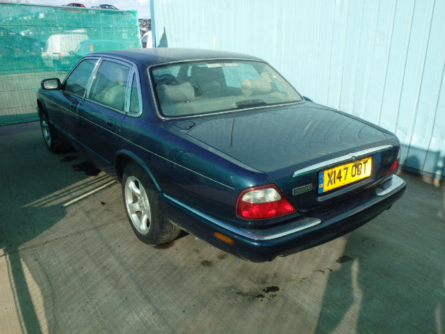 Breaking JAGUAR XJ, XJ 8 AUTO Secondhand Parts 