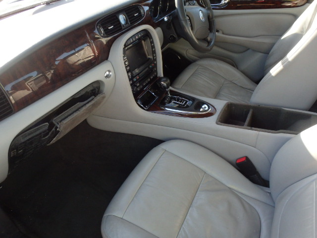 JAGUAR XJ Dismantlers, XJ EXECUTIE Car Spares 