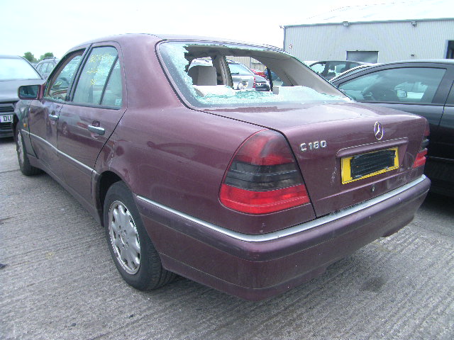 Breaking MERCEDES C180, C180 ELEGA Secondhand Parts 