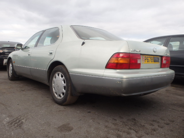Breaking LEXUS LS400, LS400 AUTO Secondhand Parts 