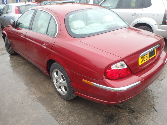 Breaking JAGUAR S TYPE, S TYPE S-TYPE V6 Secondhand Parts 