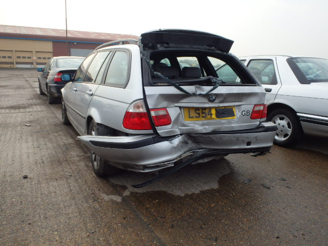 Breaking BMW 320, 320 D ES TOURING Secondhand Parts 