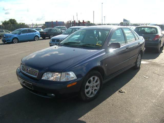 Volvo S40 Breakers, SE Parts 