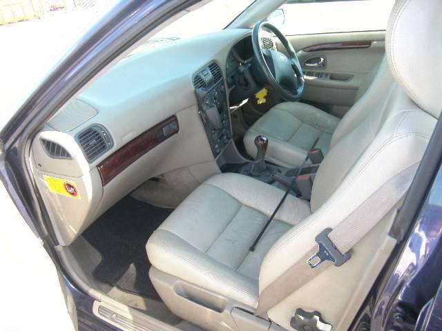 Volvo S40 Dismantlers, S40 SE Car Spares 