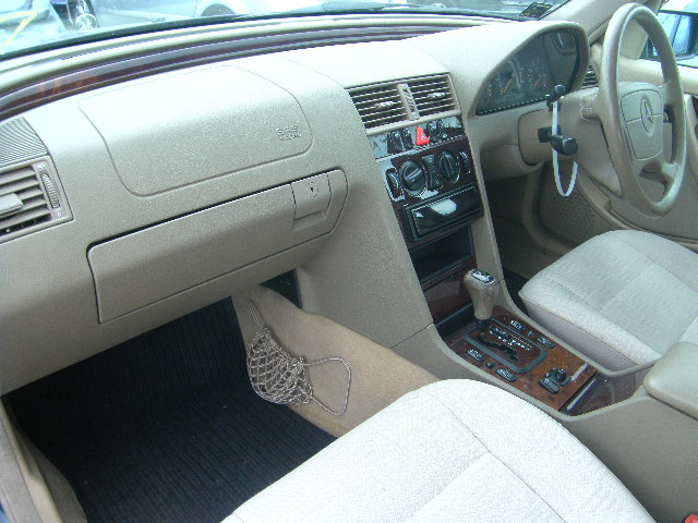 MERCEDES C200 Dismantlers, C200 ELEGA Car Spares 