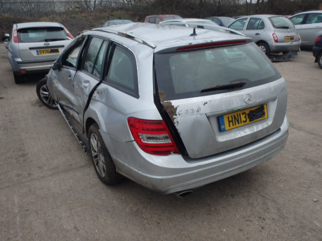 Breaking MERCEDES C, C 220 EXECU Secondhand Parts 