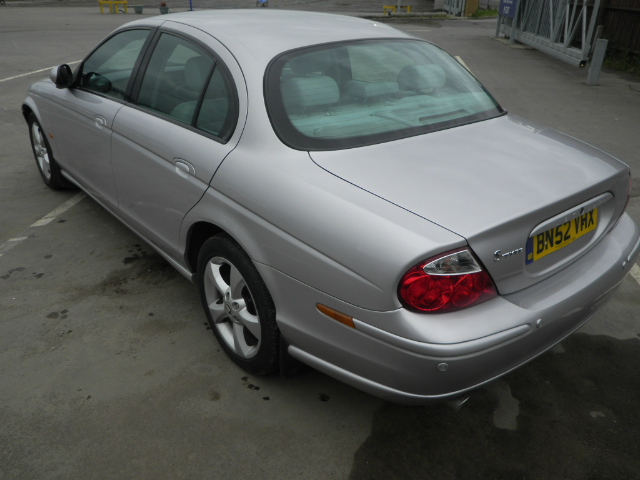 Breaking JAGUAR S TYPE, S TYPE S-TYPE V6 Secondhand Parts 
