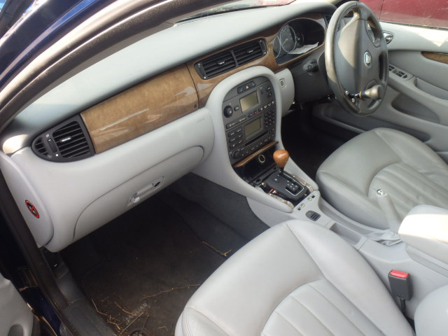 JAGUAR X-TYPE Dismantlers, X-TYPE V6 Car Spares 