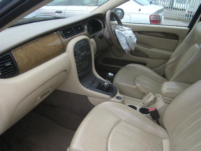 JAGUAR X-TYPE Dismantlers, X-TYPE SE Car Spares 