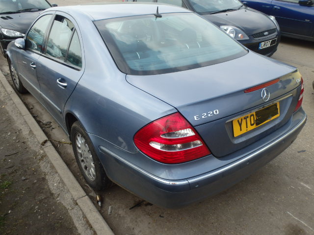 Breaking MERCEDES E220, E220 CDI E Secondhand Parts 