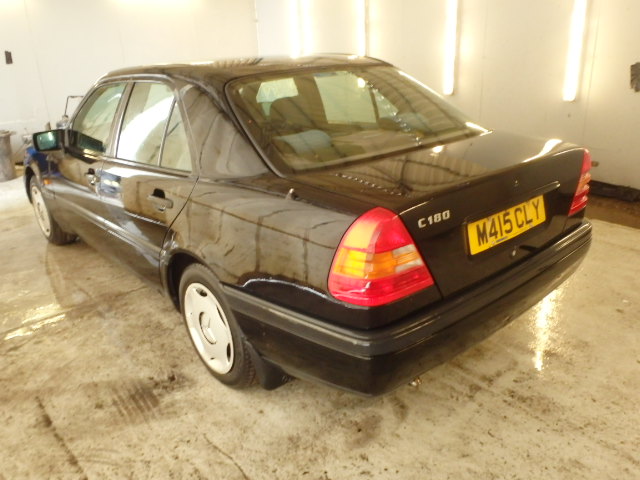 Breaking MERCEDES C180, C180  Secondhand Parts 