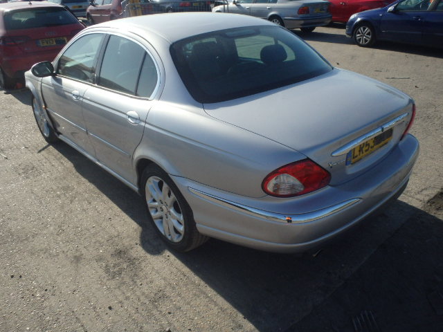 Breaking JAGUAR X-TYPE, X-TYPE V6 Secondhand Parts 
