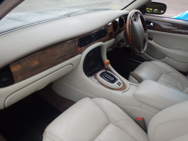 JAGUAR XJR Dismantlers, XJR V8 AUTO Car Spares 