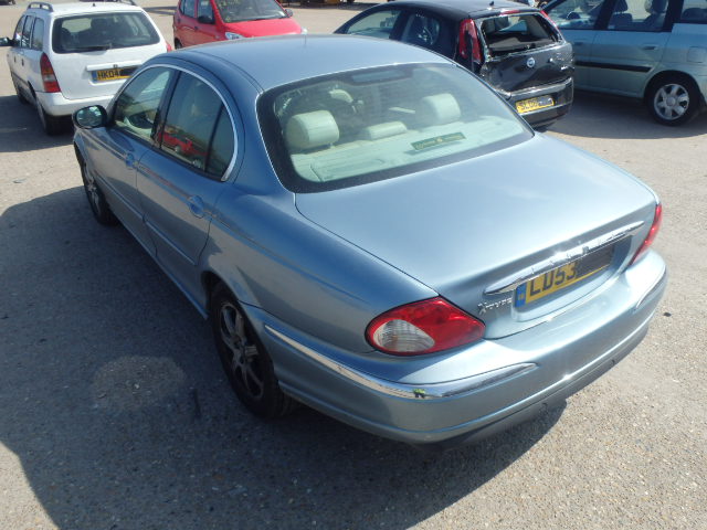Breaking JAGUAR X-TYPE, X-TYPE V6 Secondhand Parts 