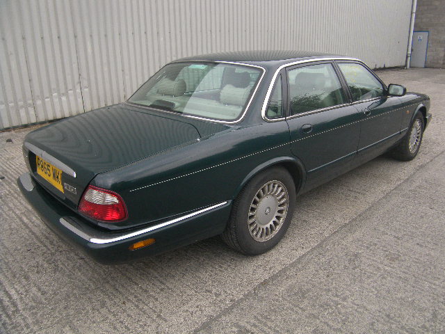 JAGUAR XJ Dismantlers, XJ 8 AUTO Used Spares 