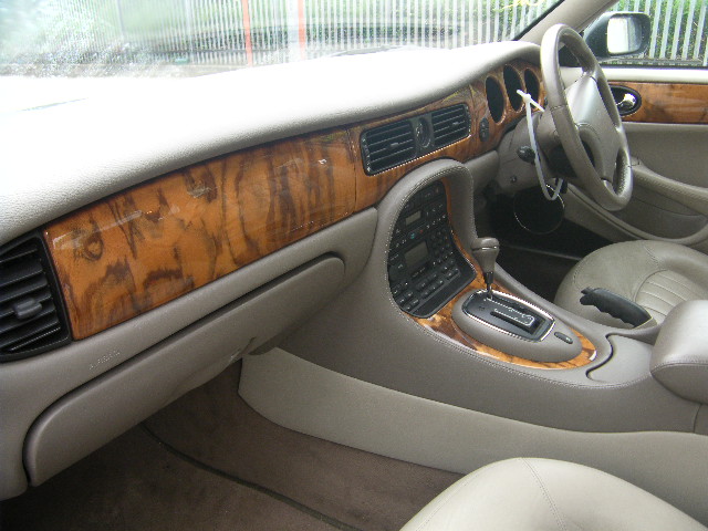 JAGUAR XJ Dismantlers, XJ 8 AUTO Car Spares 