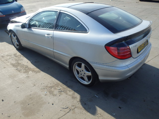 Breaking MERCEDES C230, C230 KOMPR Secondhand Parts 
