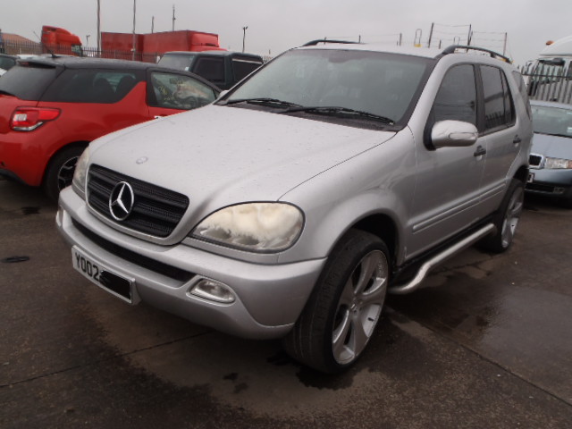 MERCEDES ML Breakers, 270 CDI Parts 