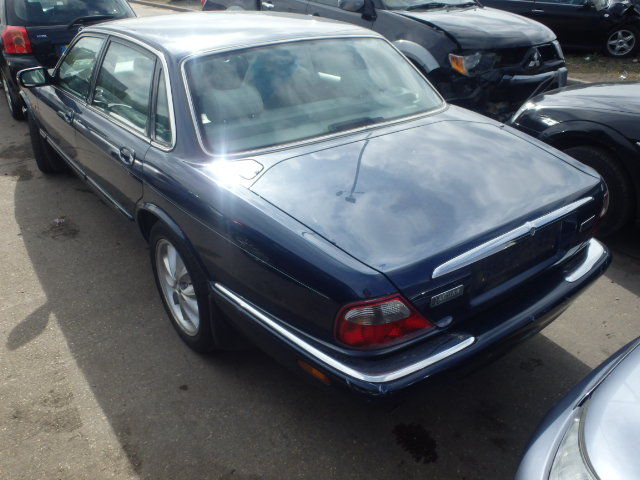 Breaking JAGUAR XJ, XJ 8 AUTO Secondhand Parts 