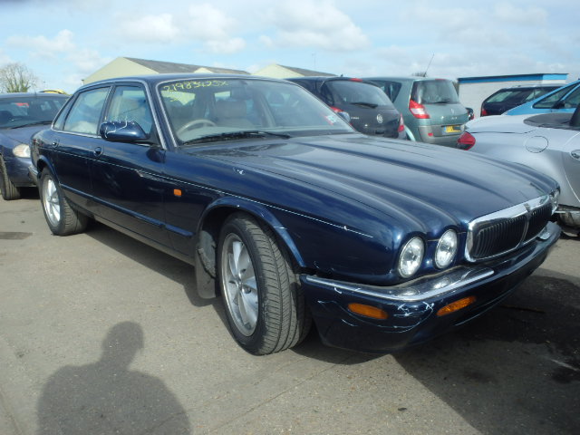 JAGUAR XJ Breakers, XJ 8 AUTO Reconditioned Parts 