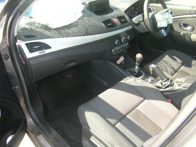 RENAULT MEGANE Dismantlers, MEGANE DYNAMIQUE Car Spares 