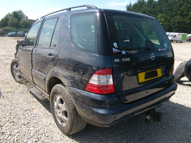 Breaking MERCEDES ML350, ML350 AUTO Secondhand Parts 