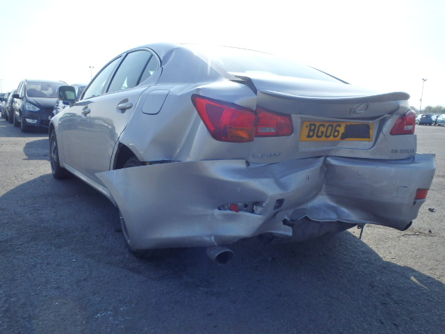 Breaking LEXUS IS220, IS220 IS 220D Secondhand Parts 
