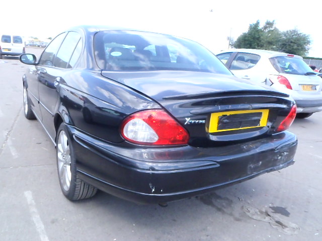 Breaking JAGUAR X-TYPE, X-TYPE V6 Secondhand Parts 