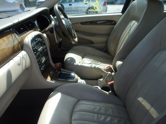 JAGUAR X-TYPE Dismantlers, X-TYPE V6 Car Spares 