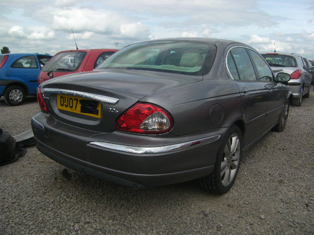 JAGUAR X-TYPE Dismantlers, X-TYPE SE Used Spares 